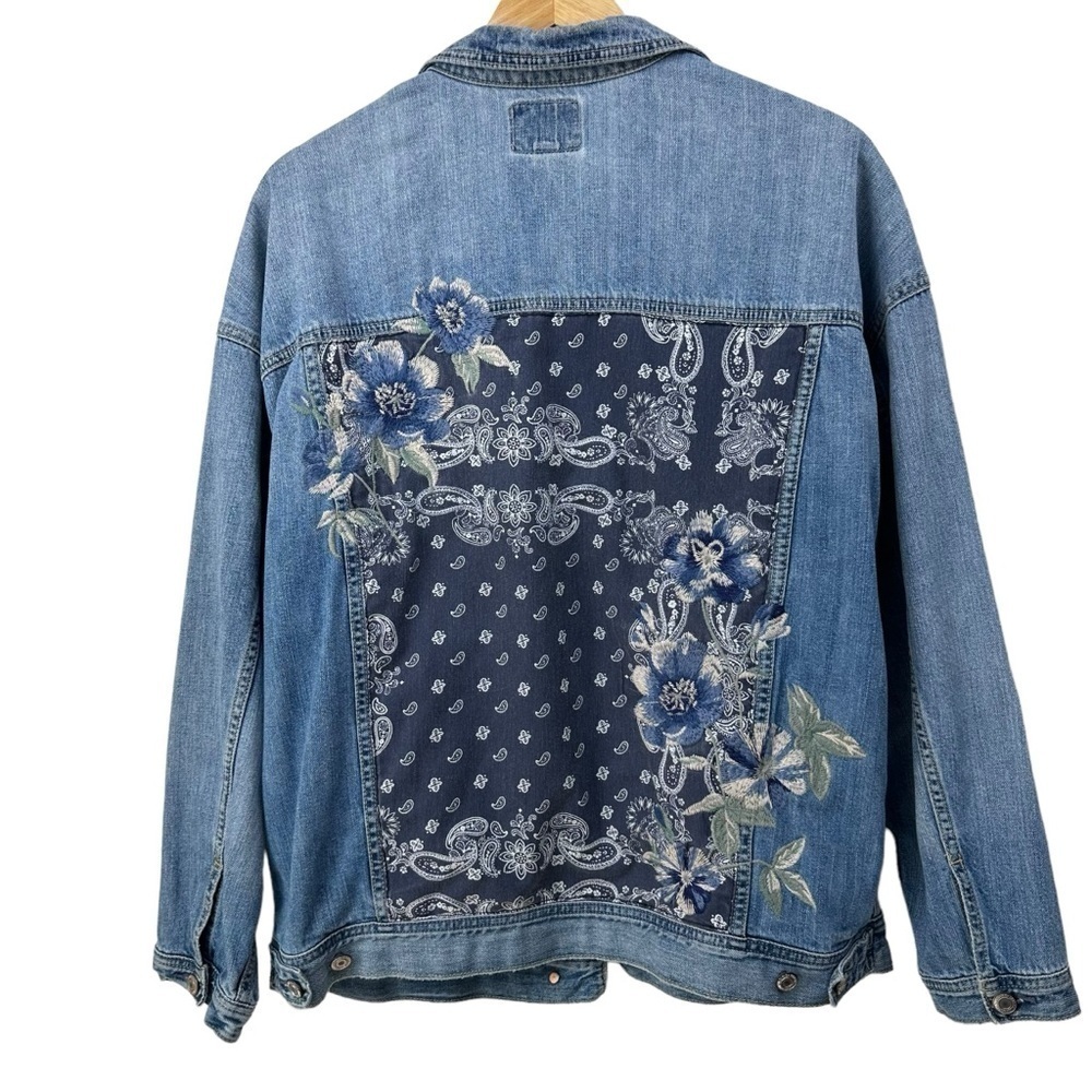 American Eagle Boyfriend Jean Jacket, Bandana Back, Large